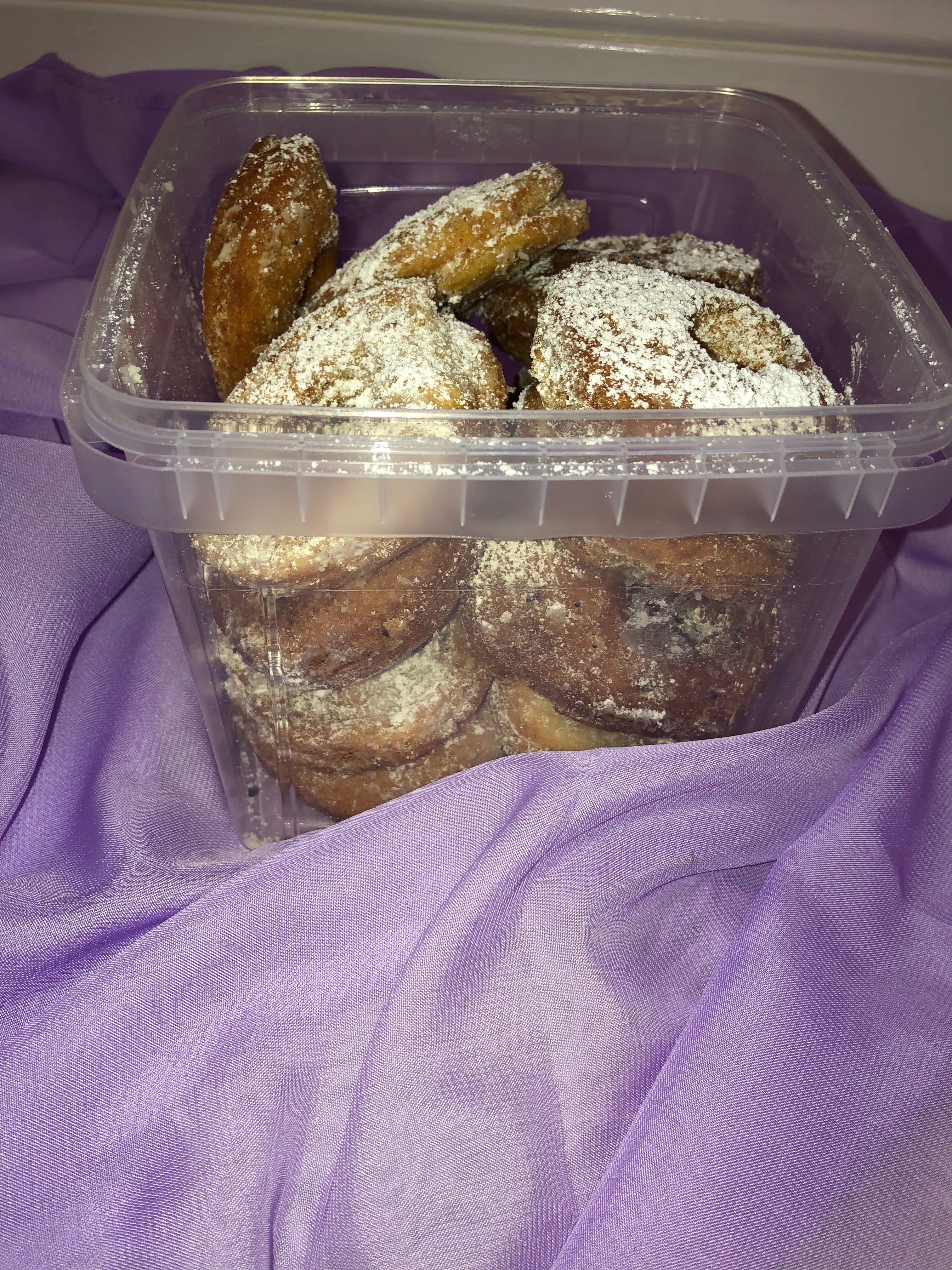 64 OZ Kokiyòl(Haitian Donuts)
