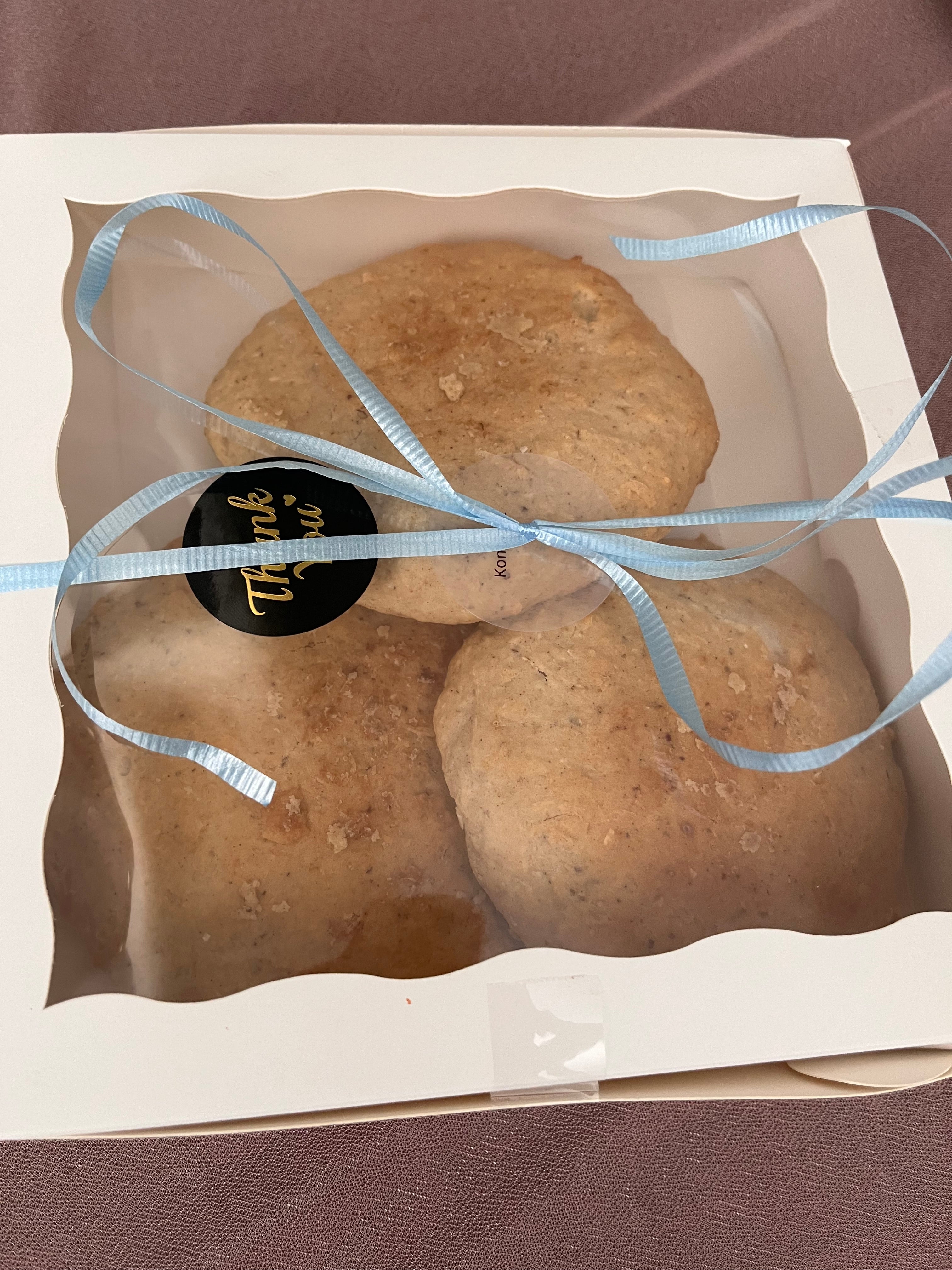 Konparet box of 3